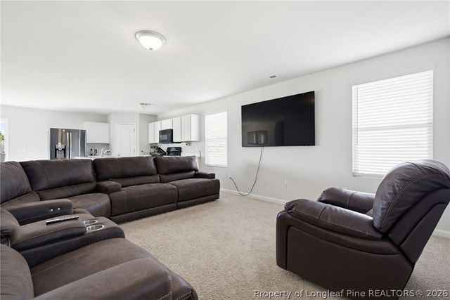 913 Sapphire Stone Lane, Hope Mills, NC 28348