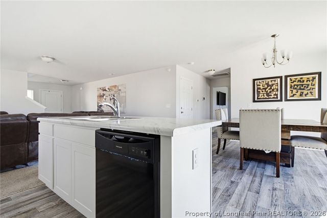 913 Sapphire Stone Lane, Hope Mills, NC 28348