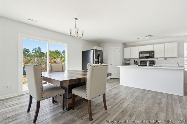 913 Sapphire Stone Lane, Hope Mills, NC 28348