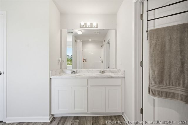 913 Sapphire Stone Lane, Hope Mills, NC 28348