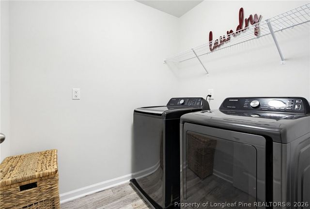 913 Sapphire Stone Lane, Hope Mills, NC 28348