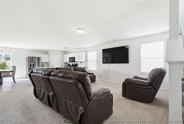 913 Sapphire Stone Lane, Hope Mills, NC 28348