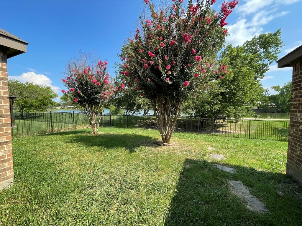 213 Midnight Drive, Royse City, TX 75189