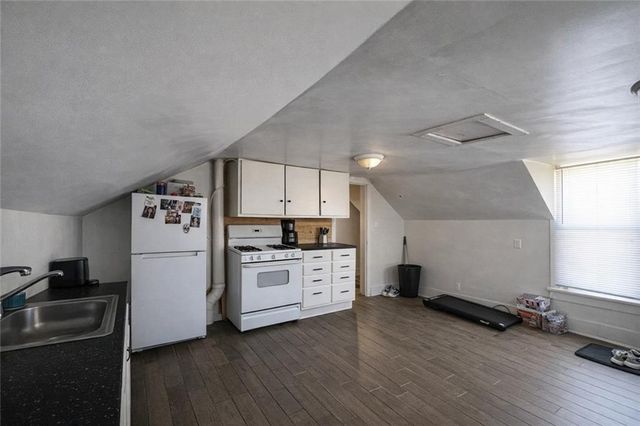 801 N Osage Street, Independence, MO 64050