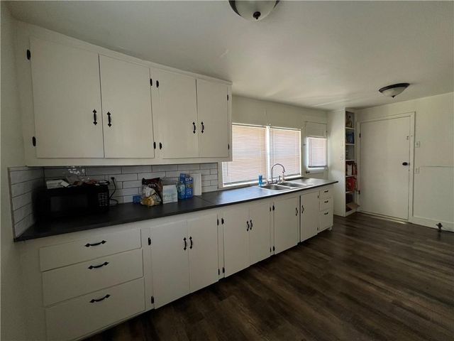 801 N Osage Street, Independence, MO 64050