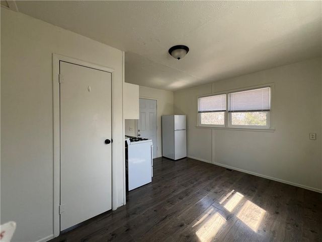 801 N Osage Street, Independence, MO 64050