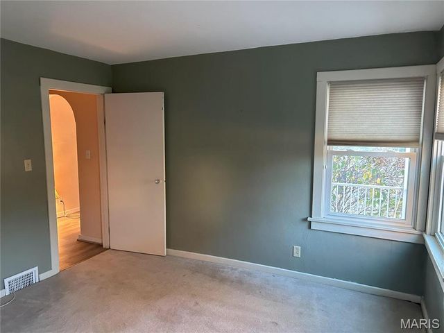 1207 Douglas Street, Godfrey, IL 62002