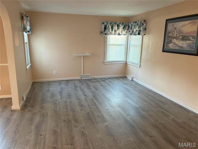 1207 Douglas Street, Godfrey, IL 62002