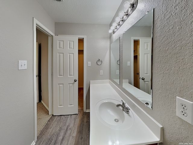 3839 Cherokee, New Braunfels, TX 78132