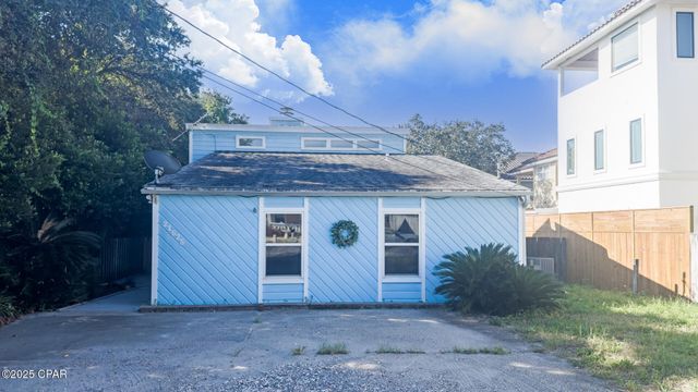 21525 Hilltop Avenue, Panama City Beach, FL 32413