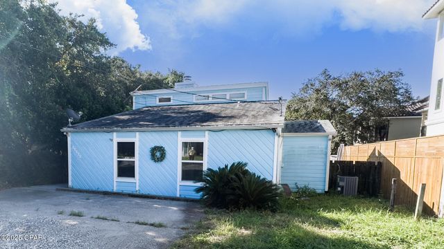 21525 Hilltop Avenue, Panama City Beach, FL 32413