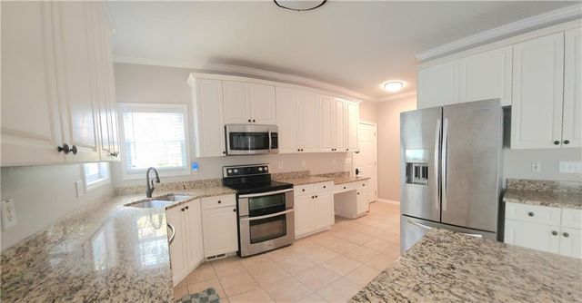 150 Canal Place, Fayetteville, GA 30215