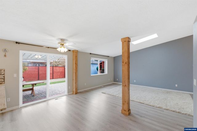 1586 Cherrybloom Ct SE, Salem, OR 97317