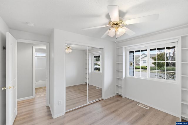 1586 Cherrybloom Ct SE, Salem, OR 97317