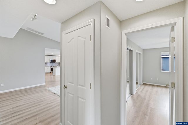 1586 Cherrybloom Ct SE, Salem, OR 97317