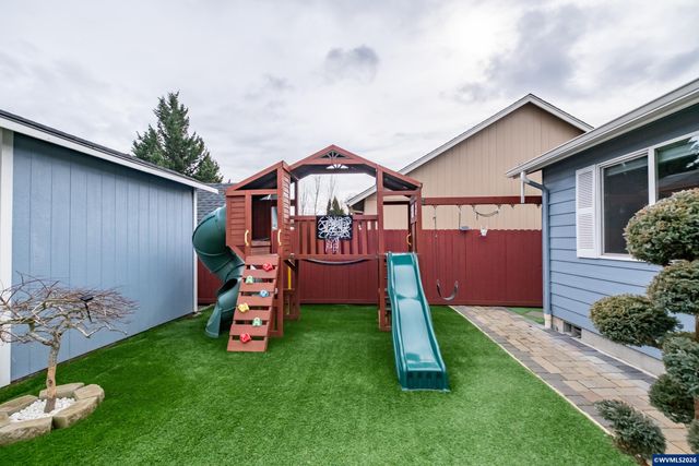 1586 Cherrybloom Ct SE, Salem, OR 97317