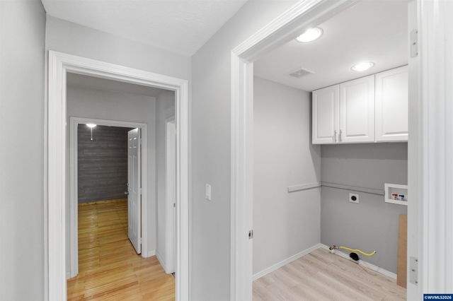 1586 Cherrybloom Ct SE, Salem, OR 97317