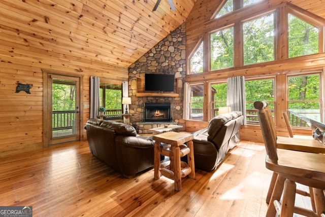 53 Elm Ridge Drive, Cleveland, GA 30528