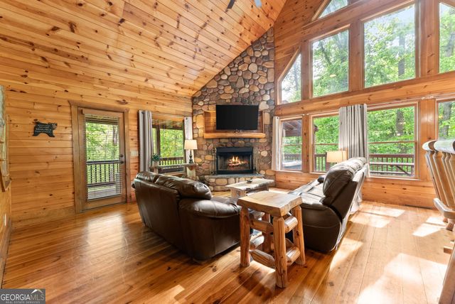 53 Elm Ridge Drive, Cleveland, GA 30528