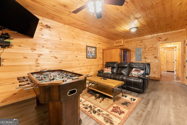 53 Elm Ridge Drive, Cleveland, GA 30528