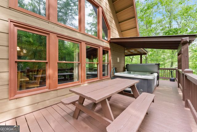 53 Elm Ridge Drive, Cleveland, GA 30528