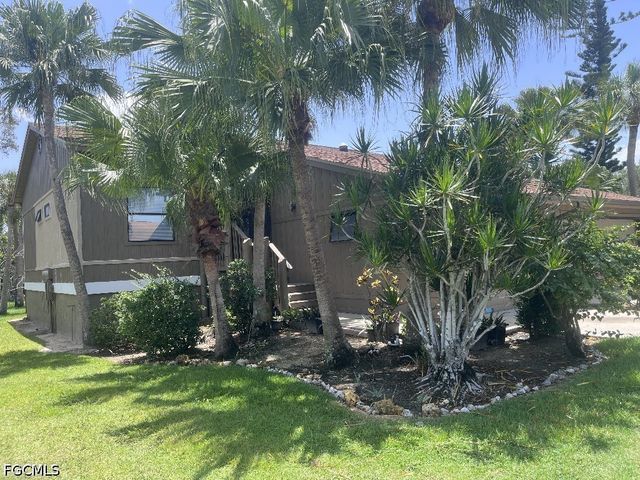 17656 Village Inlet CT, Fort Myers, FL 33908