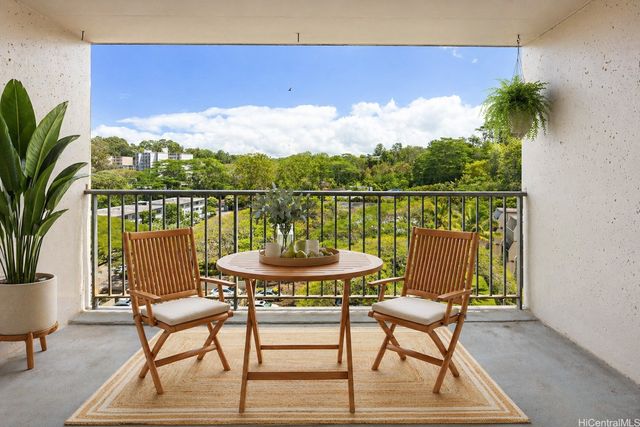95-061 Waikalani Drive D706, Mililani, HI 96789