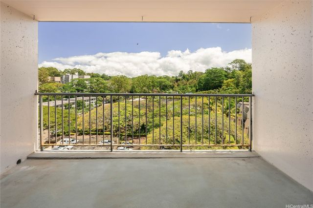 95-061 Waikalani Drive D706, Mililani, HI 96789