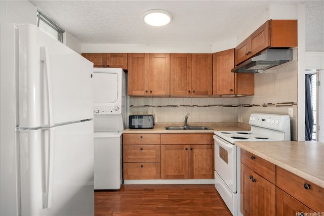 95-061 Waikalani Drive D706, Mililani, HI 96789