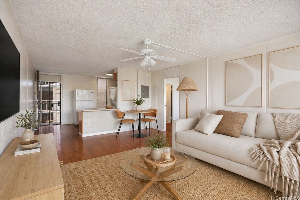 95-061 Waikalani Drive D706, Mililani, HI 96789