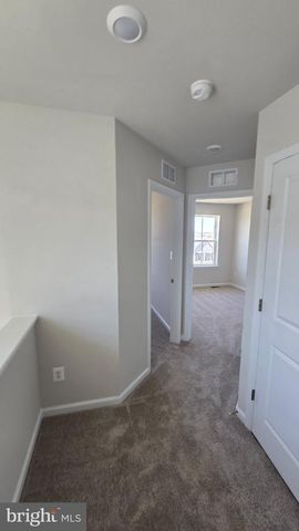 1230 RED CLOVER LN, Ranson, WV 25438