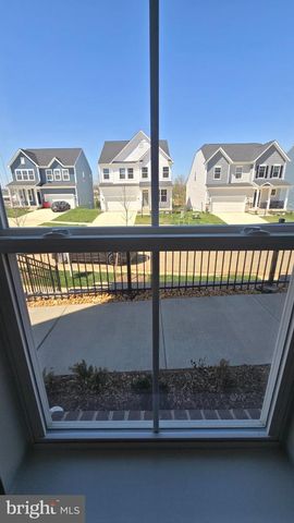 1230 RED CLOVER LN, Ranson, WV 25438