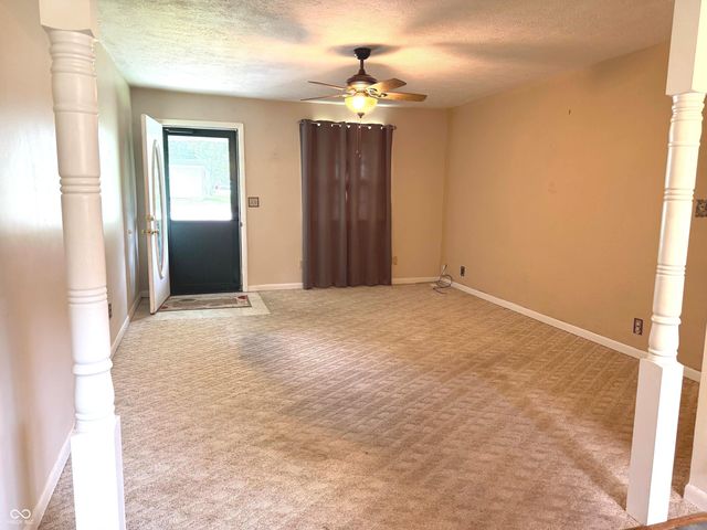 621 Woodland Drive, Rockville, IN 47872