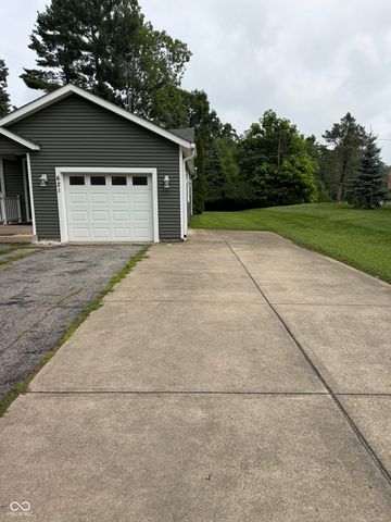 621 Woodland Drive, Rockville, IN 47872
