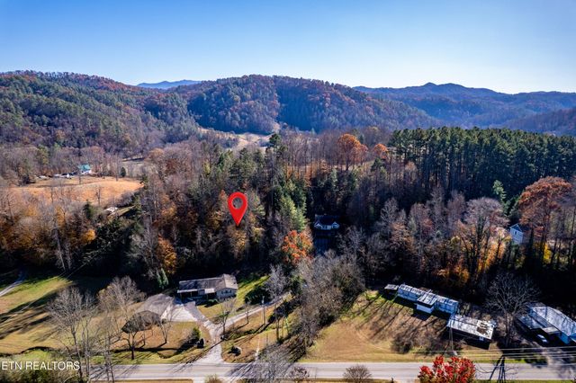 W Millers Cove Rd, Walland, TN 37886