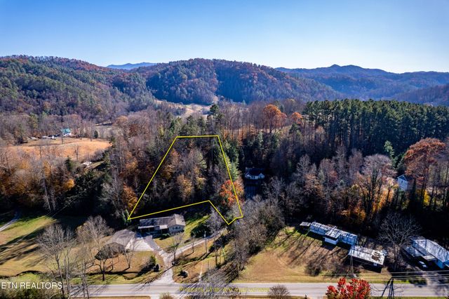 W Millers Cove Rd, Walland, TN 37886