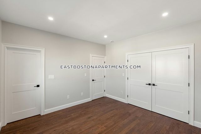 120 Saint Andrew Road 1, Boston, MA 02128