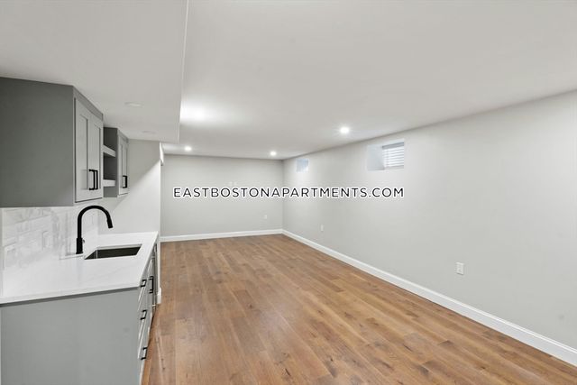 120 Saint Andrew Road 1, Boston, MA 02128