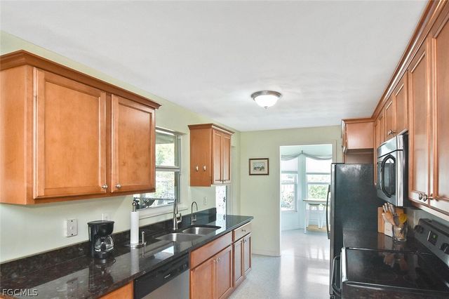 2237 Flora AVE, Fort Myers, FL 33907