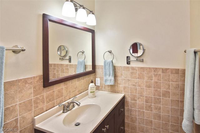 2237 Flora AVE, Fort Myers, FL 33907