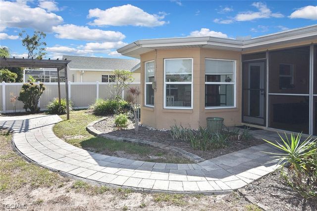 2237 Flora AVE, Fort Myers, FL 33907