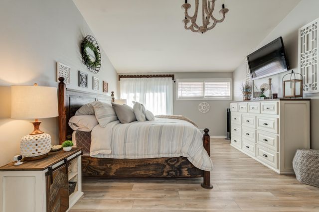 2420 N 2nd Street, Tahoka, TX 79373