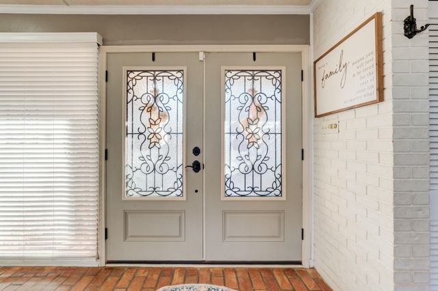 2420 N 2nd Street, Tahoka, TX 79373