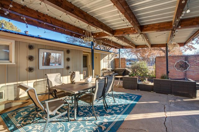 2420 N 2nd Street, Tahoka, TX 79373