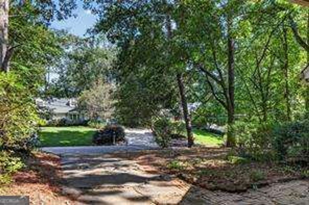 2552 Ridgewood Terrace NW, Atlanta, GA 30318 — photo 3