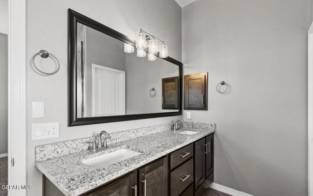 3892 Surmise Street, El Paso, TX 79938