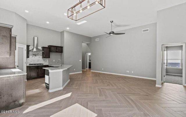 3892 Surmise Street, El Paso, TX 79938