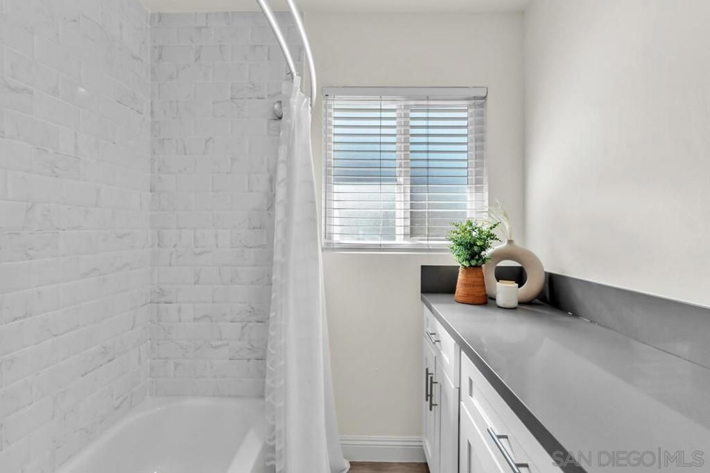 Image 20 of property listing at 4040 Apore St, La Mesa, CA 91941