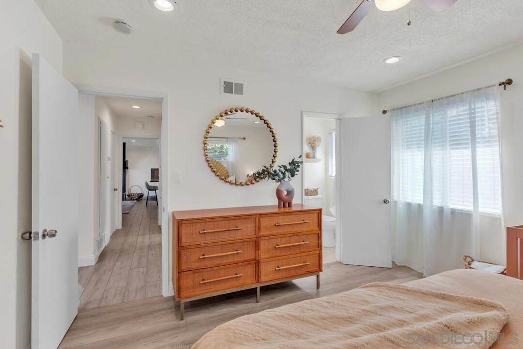 Image 22 of property listing at 4040 Apore St, La Mesa, CA 91941