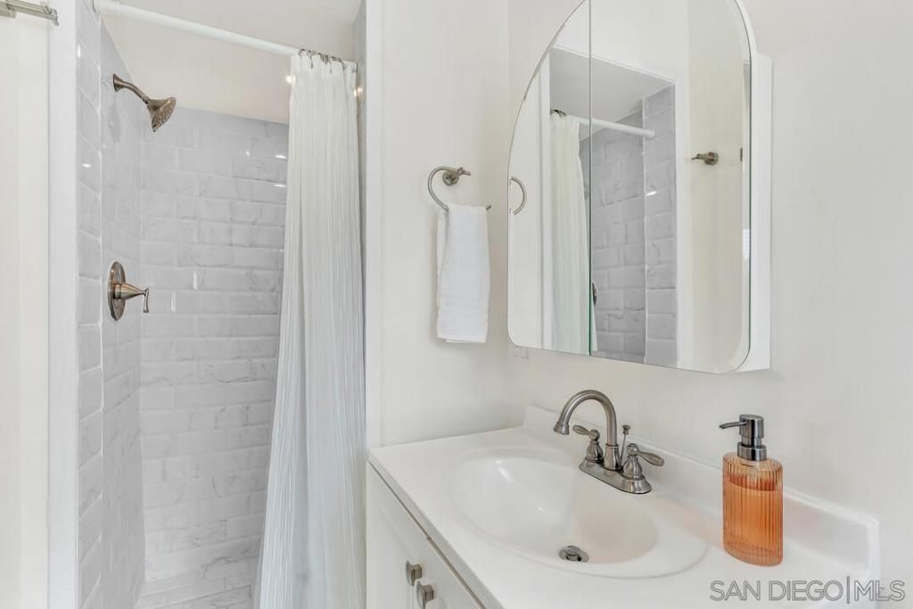 Image 24 of property listing at 4040 Apore St, La Mesa, CA 91941